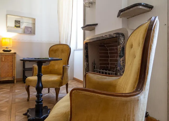 Le Dimore Del Teatro Πανσιόν 3*